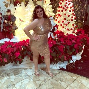 Thank you it was perfect for a glam night out